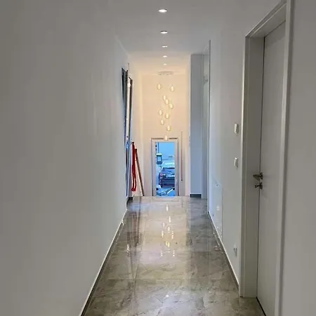 Spacious & Cozy With Garden Near Frankfurt